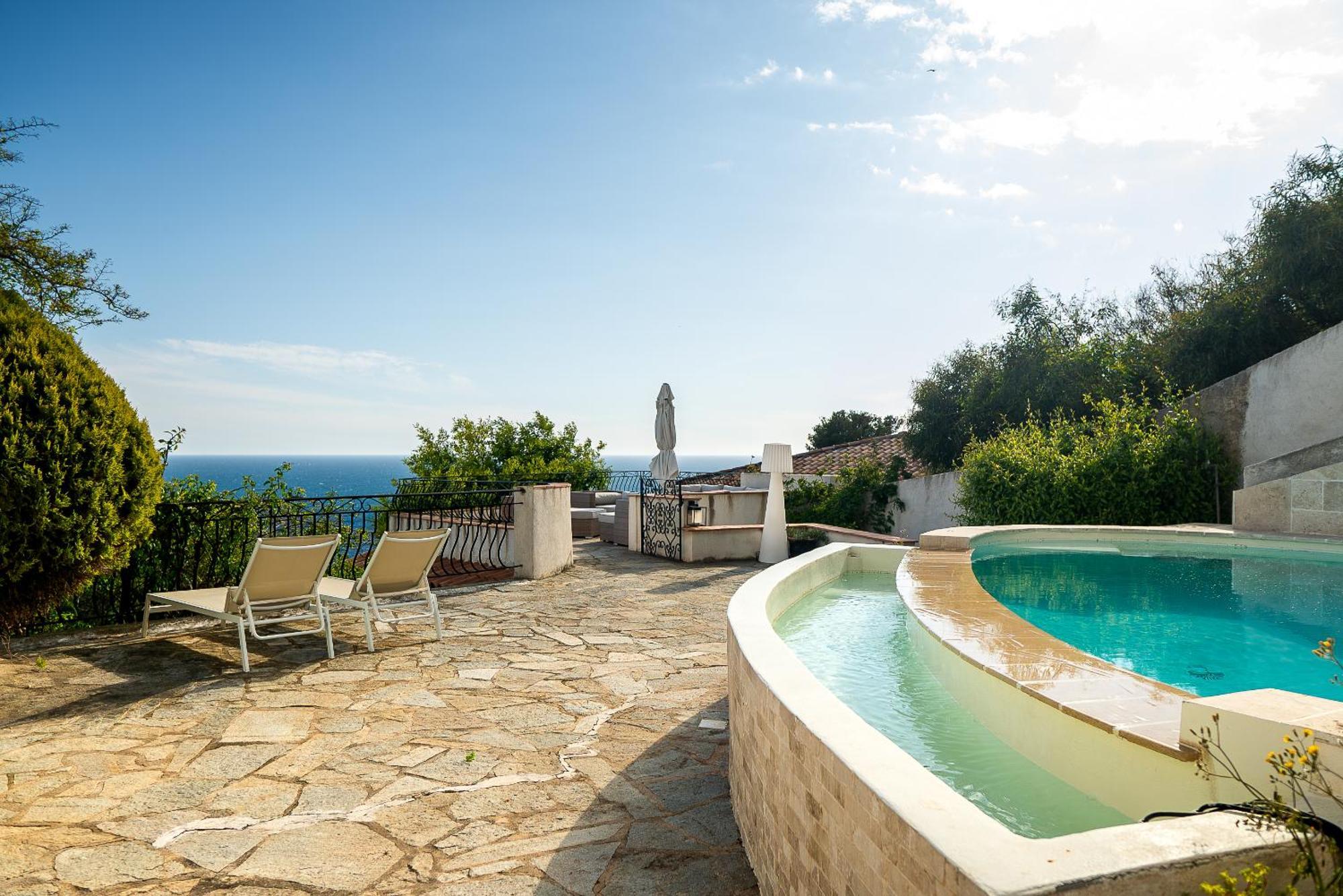 Villa Prestige Carqueiranne Bagian luar foto