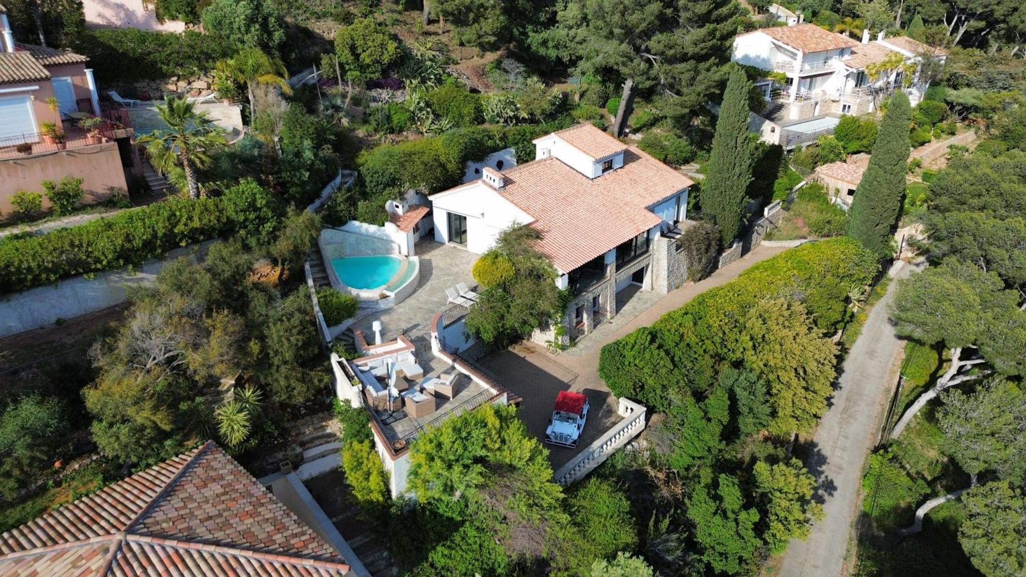 Villa Prestige Carqueiranne Bagian luar foto