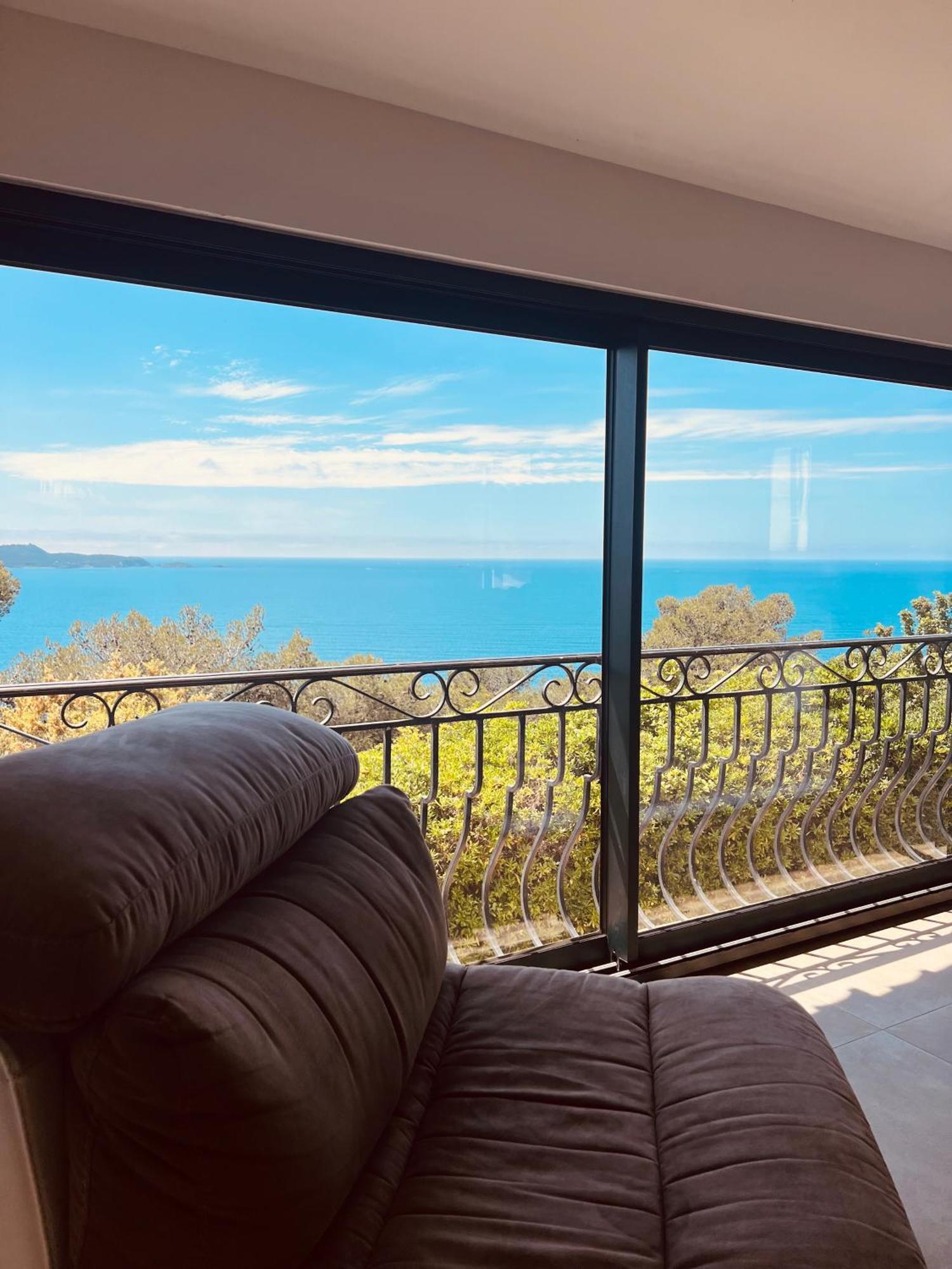 Villa Prestige Carqueiranne Bagian luar foto
